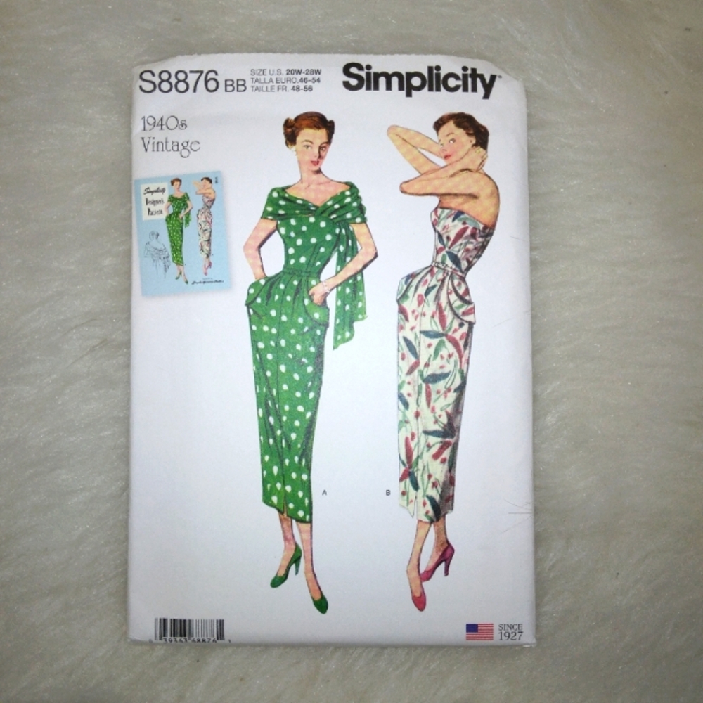 SIMPLICITY S8876. Sz 20W-28W Vintage 1940s style strapless dress w/ light boning